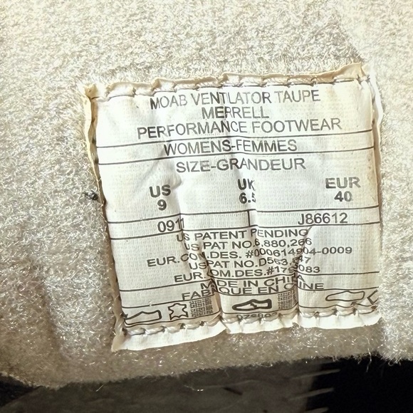 Merrell Tan and Gray Athletic Shoes Durable Outdoor Performance - Picture 4 of 8